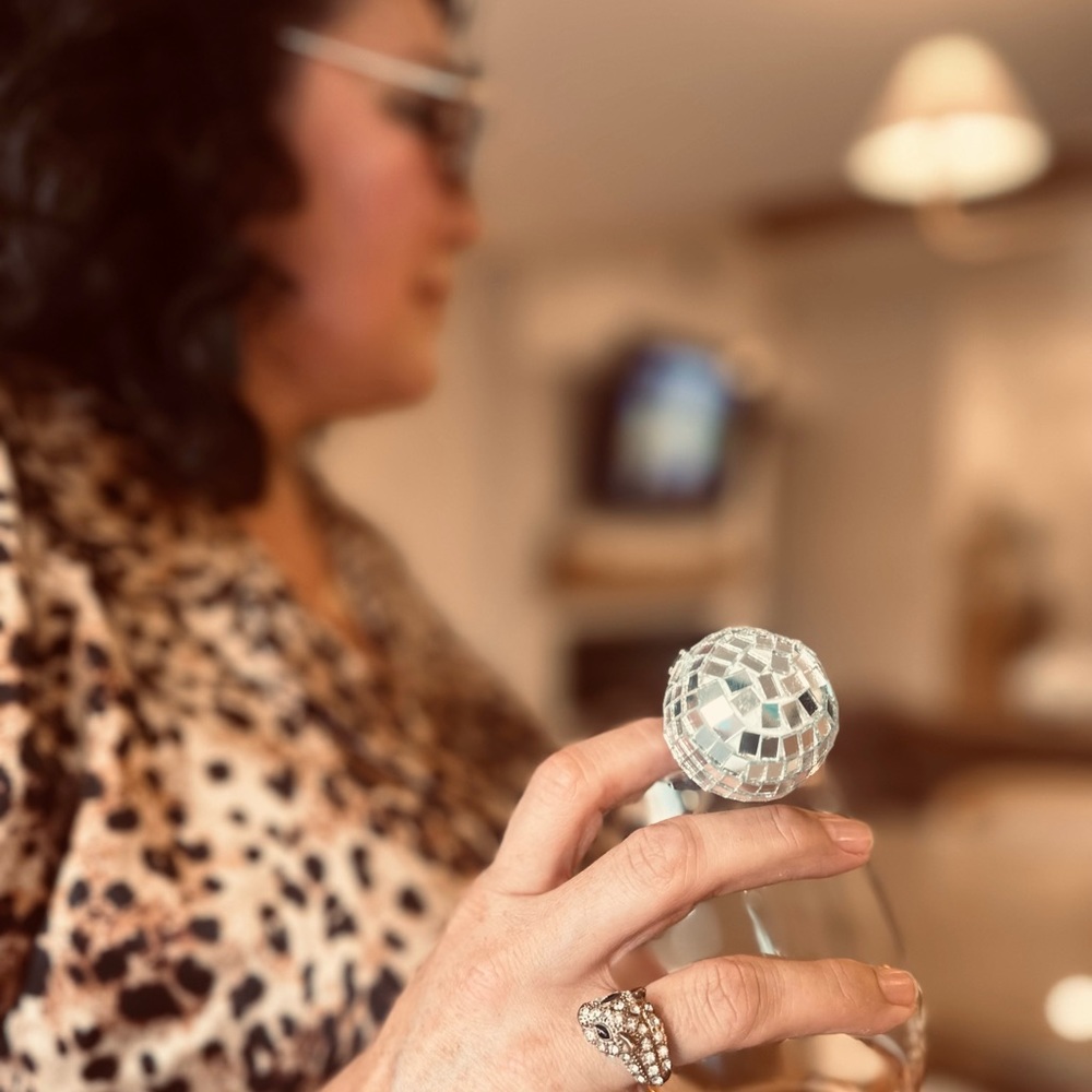 Meet your Posher, Adina